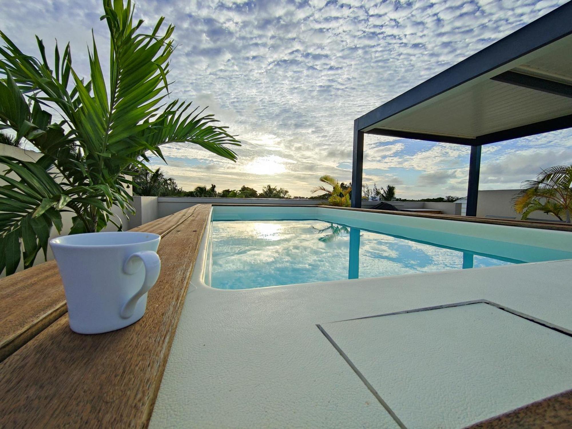 Villa Eden-2 Bedrooms With Private Rooftop Terrace & Pool, Access To Private Beachclub, Ki Residences, Pereybere - Managed By Ksn Grand-Baie Dış mekan fotoğraf